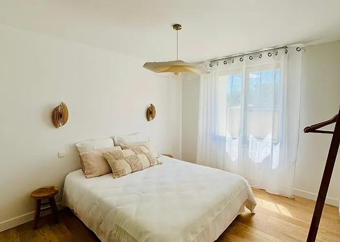 La Petite Maison Du Quai - Face A La Sevre * Niort